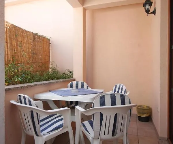 Novigrad 3349a Novigrad Istria