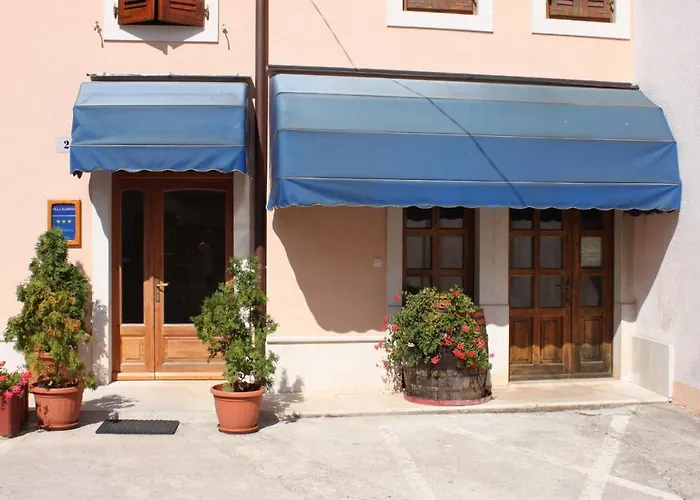 Novigrad 3349a